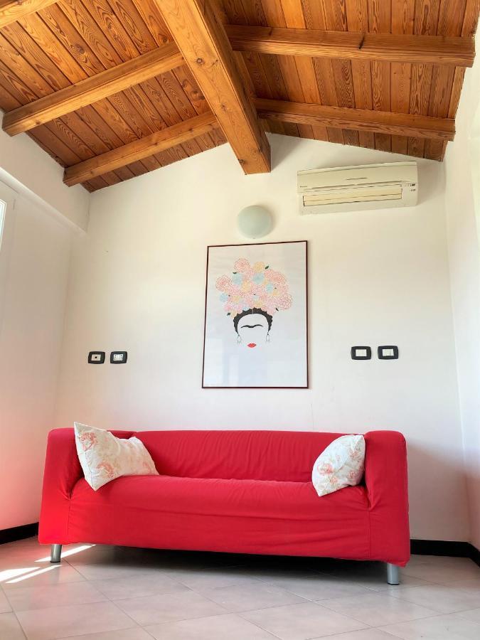 Le Case Della Lizza - Casa Rossa ليفانتو المظهر الخارجي الصورة